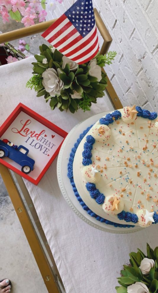 A cake baked by Tere