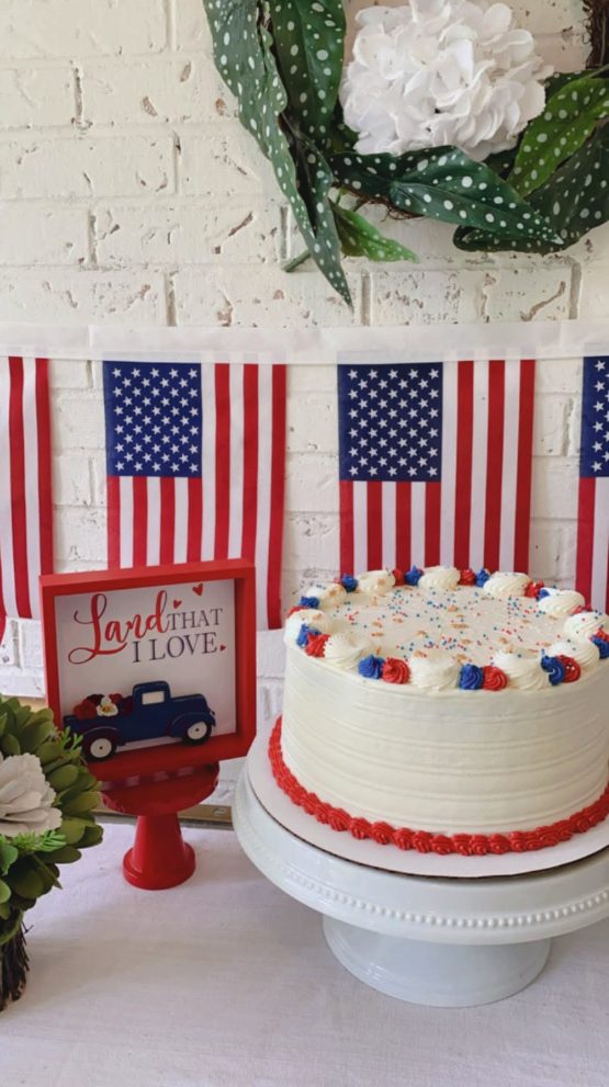 A custom cake by Tere
